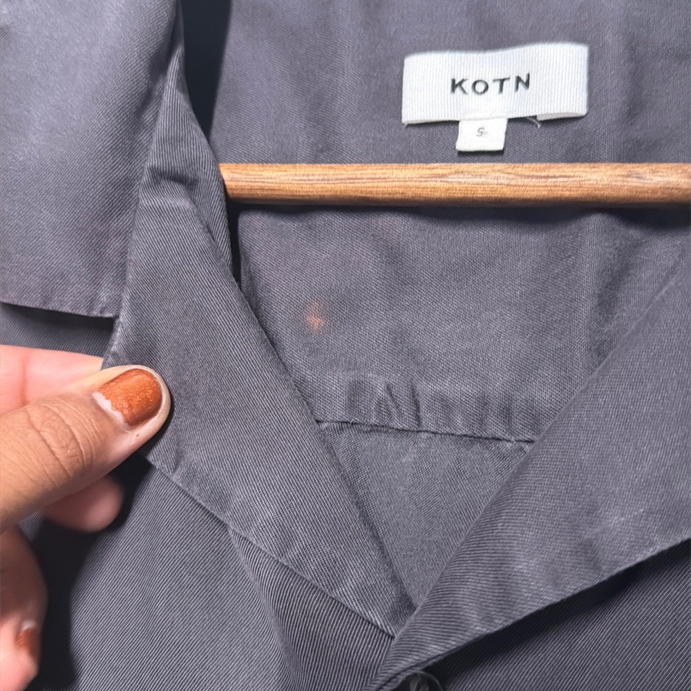 Kotn Lyocell Camp Collar Shirt Women Small Grey Boxy Relaxed Fit Gorp Minimalist - Picture 3 of 8